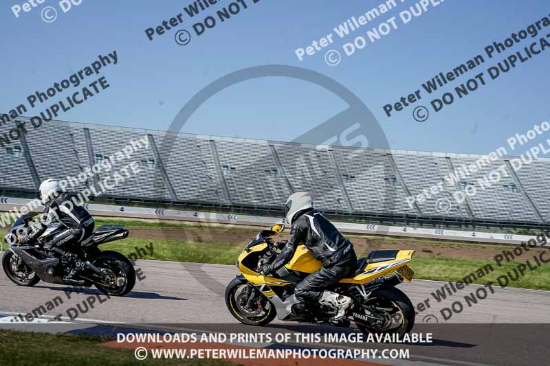 Rockingham no limits trackday;enduro digital images;event digital images;eventdigitalimages;no limits trackdays;peter wileman photography;racing digital images;rockingham raceway northamptonshire;rockingham trackday photographs;trackday digital images;trackday photos